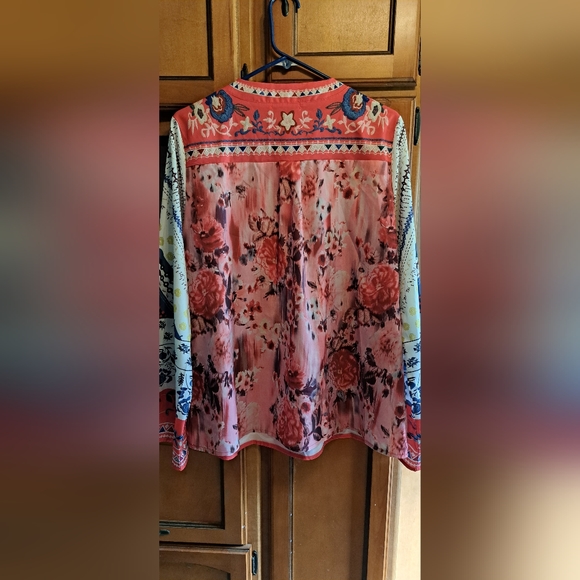 Gorgeous Misslook Tunic Blouse Mixed Media Fabric Hummingbirds Belle Sleeves XL - Picture 6 of 8